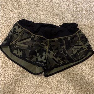 Lululemon Speed Up shorts 2.5”